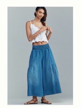 Pilcro for Anthropologie Chambray Wide-Leg Pull-On Jeans
